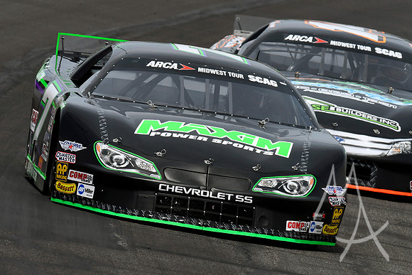 AUTO: JUN 17 NASCAR Camping World Truck Series - Drivin' for Linemen 200