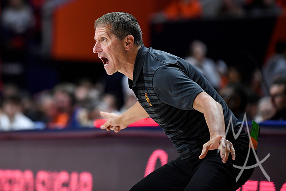 COLLEGE BASKETBALL: JAN 11 USC at Illinois