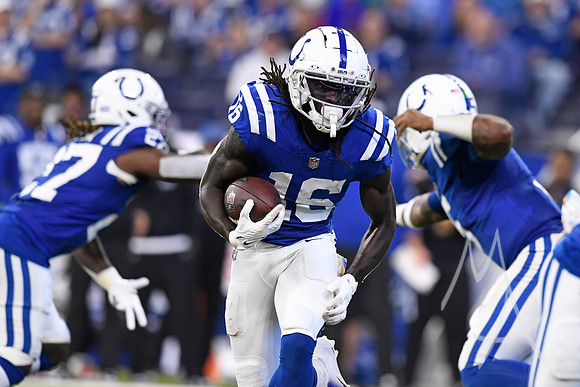 NFL: OCT 20 Dolphins at Colts