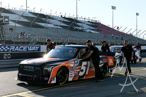 AUTO: JUN 03 NASCAR Camping World Truck Series Toyota 200