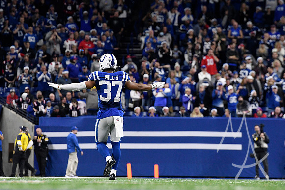 NFL: DEC 18 Patriots at Colts