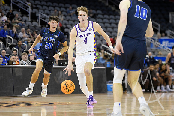 NCAA BASKETBALL: MAR 30 Div II Men's Championship - Minnesota State vs Nova Southeastern