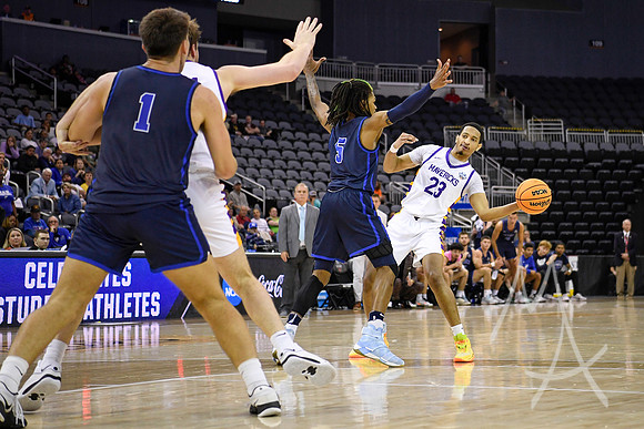 NCAA BASKETBALL: MAR 30 Div II Men's Championship - Minnesota State vs Nova Southeastern