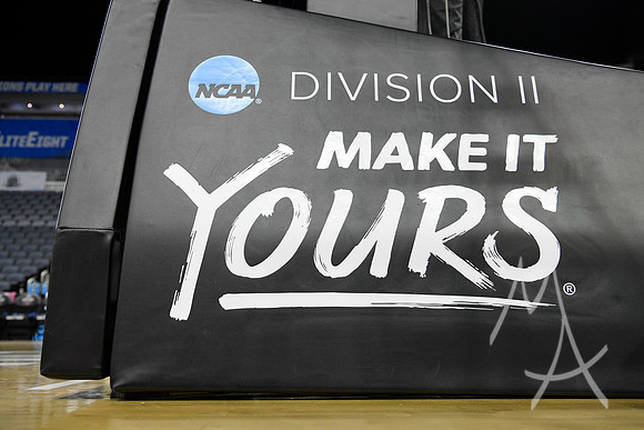NCAA BASKETBALL: MAR 30 Div II Men's Championship - Minnesota State vs Nova Southeastern