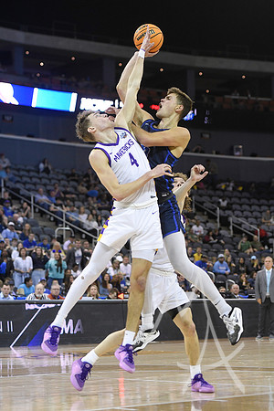NCAA BASKETBALL: MAR 30 Div II Men's Championship - Minnesota State vs Nova Southeastern