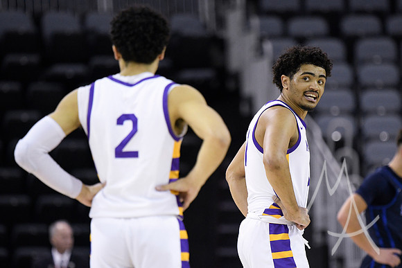 NCAA BASKETBALL: MAR 30 Div II Men's Championship - Minnesota State vs Nova Southeastern