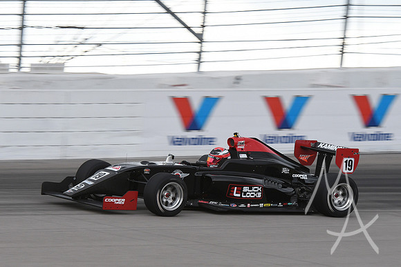 AUTO: AUG 28 Indy Pro 2000 - Testing Session