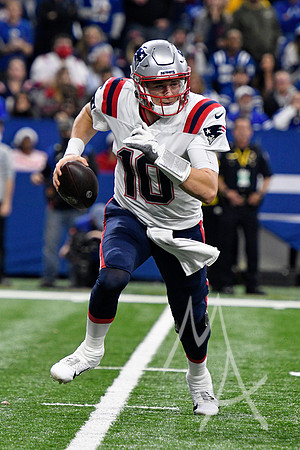 NFL: DEC 18 Patriots at Colts