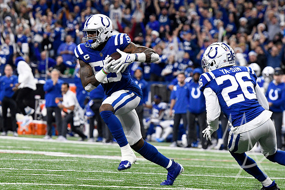 NFL: DEC 18 Patriots at Colts