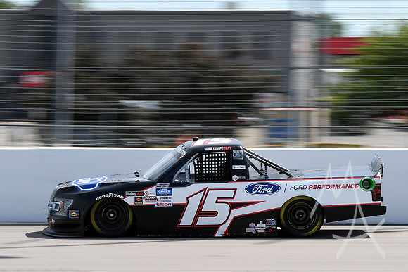 AUTO: AUG 30 NASCAR Gander RV & Outdoors Truck Series - iHeart 200