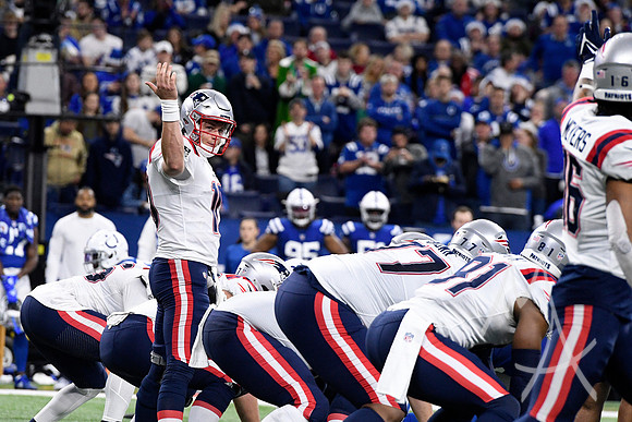 NFL: DEC 18 Patriots at Colts