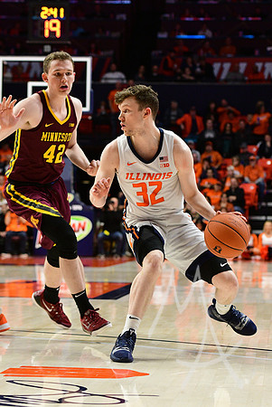 COLLEGE BASKETBALL: JAN 30 Minnesota at Illinois