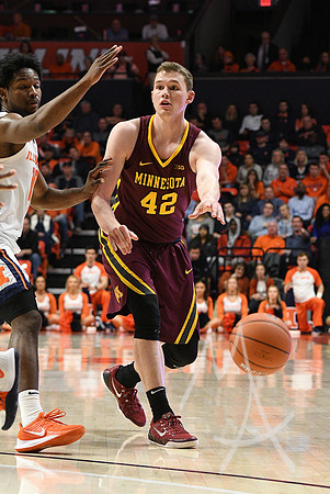 COLLEGE BASKETBALL: JAN 30 Minnesota at Illinois