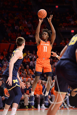 COLLEGE BASKETBALL: DEC 11 Michigan at Illinois