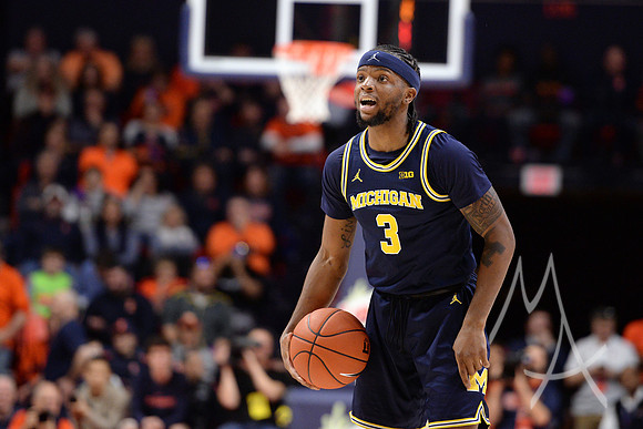 COLLEGE BASKETBALL: DEC 11 Michigan at Illinois