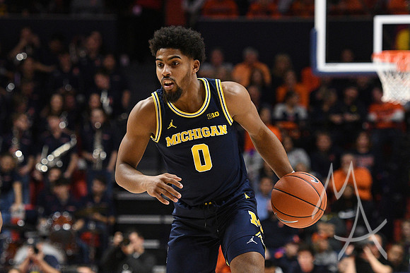 COLLEGE BASKETBALL: DEC 11 Michigan at Illinois