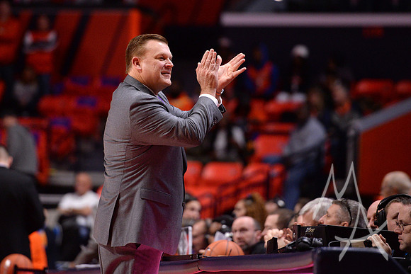 COLLEGE BASKETBALL: DEC 11 Michigan at Illinois