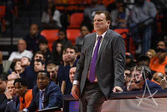 COLLEGE BASKETBALL: DEC 11 Michigan at Illinois