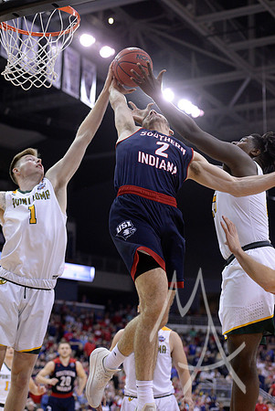 NCAA BASKETBALL: MAR 28 Div II Men's Final Four - Point Loma v Southern Indiana