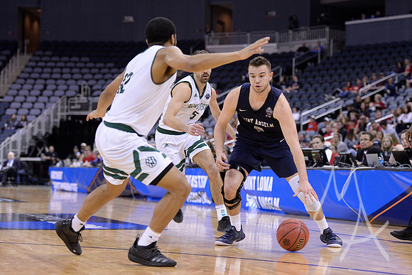 NCAA BASKETBALL: MAR 28 Div II Men's Final Four - Northwest Missouri State v Saint Anselm
