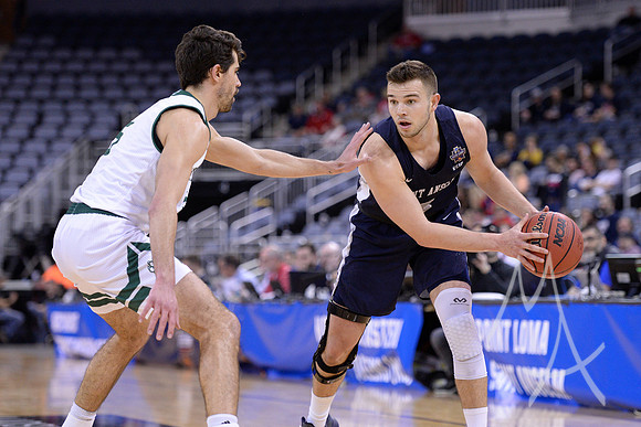 NCAA BASKETBALL: MAR 28 Div II Men's Final Four - Northwest Missouri State v Saint Anselm