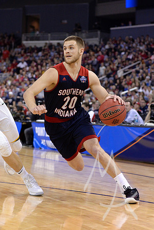 NCAA BASKETBALL: MAR 28 Div II Men's Final Four - Point Loma v Southern Indiana