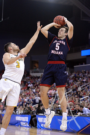 NCAA BASKETBALL: MAR 28 Div II Men's Final Four - Point Loma v Southern Indiana