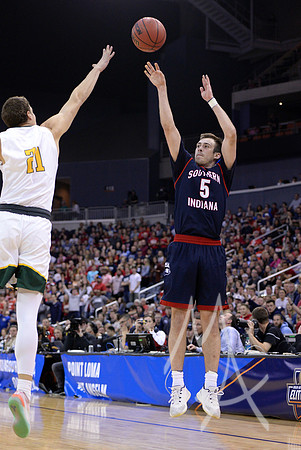 NCAA BASKETBALL: MAR 28 Div II Men's Final Four - Point Loma v Southern Indiana