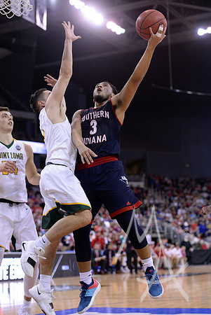 NCAA BASKETBALL: MAR 28 Div II Men's Final Four - Point Loma v Southern Indiana