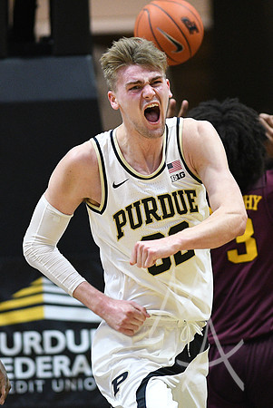 COLLEGE BASKETBALL: FEB 03 Minnesota at Purdue