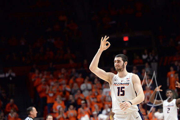 COLLEGE BASKETBALL: JAN 16 Minnesota at Illinois