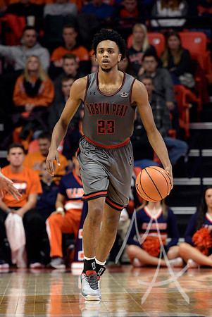 COLLEGE BASKETBALL: DEC 06 Austin Peay at Illinois