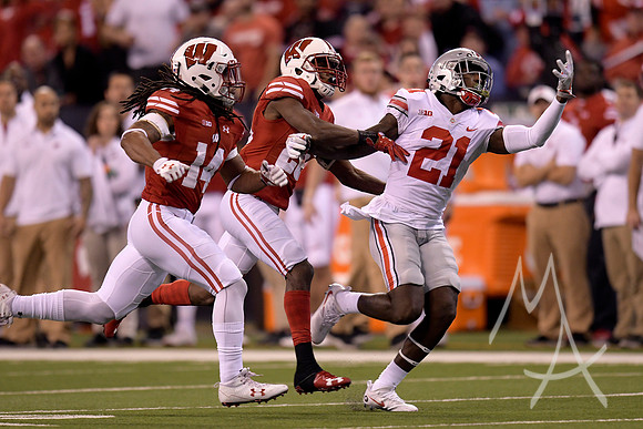 COLLEGE FOOTBALL: DEC 02 Big 10 Championship Game - Ohio State v Wisconsin