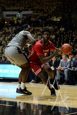 NCAA BASKETBALL: JAN 08 Wisconsin at Purdue