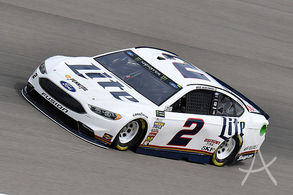 AUTO: MAR 10 NASCAR Monster Energy Cup Series - Kobalt 400