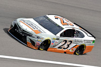 AUTO: MAR 10 NASCAR Monster Energy Cup Series - Kobalt 400