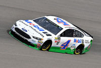 AUTO: MAR 10 NASCAR Monster Energy Cup Series - Kobalt 400