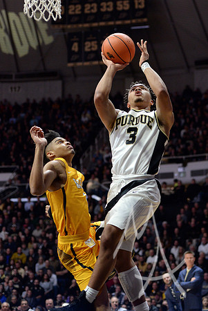 COLLEGE BASKETBALL: DEC 07 Valparaiso at Purdue