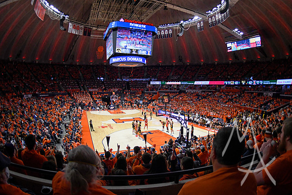 COLLEGE BASKETBALL: FEB 24 Iowa at Illinois