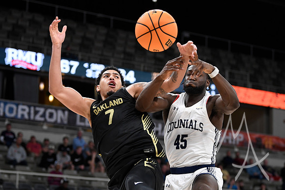 COLLEGE BASKETBALL: MAR 10 Horizon League Championship Robert Morris vs Oakland
