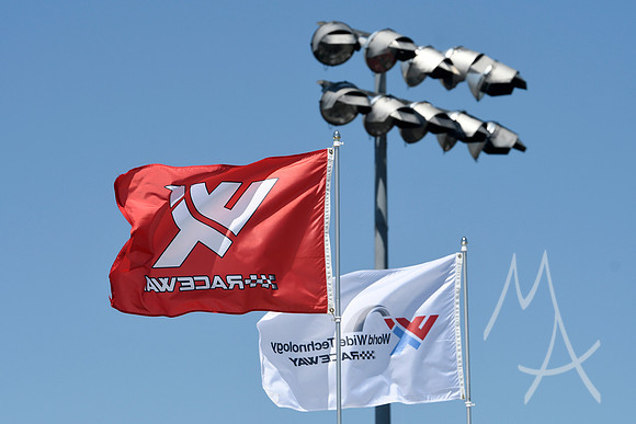 AUTO: JUN 03 NASCAR Cup Series Enjoy Illinois 300 Presented by TicketSmarter