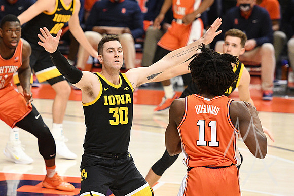 COLLEGE BASKETBALL: JAN 29 Iowa at Illinois