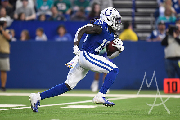 NFL: OCT 20 Dolphins at Colts
