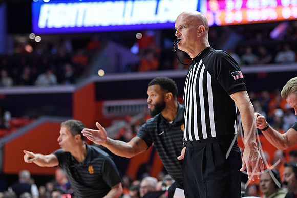 COLLEGE BASKETBALL: JAN 11 USC at Illinois