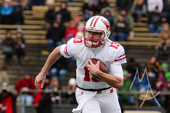 NCAA FOOTBALL: NOV 19 Wisconsin at Purdue