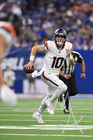 NFL: AUG 11 Preseason Broncos at Colts