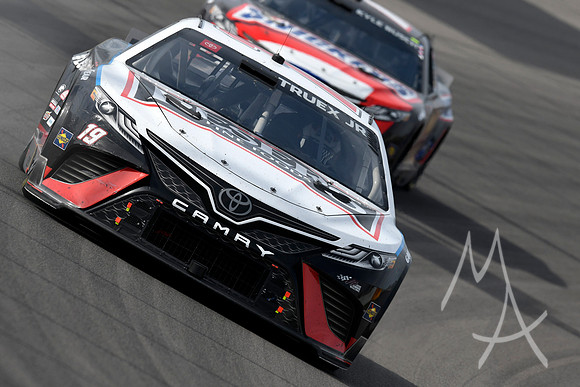 AUTO: JUN 05 NASCAR Cup Series Enjoy Illinois 300 Presented by TicketSmarter