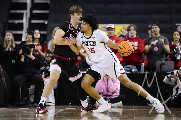 COLLEGE BASKETBALL: MAR 08 Ohio Valley Championship Southeast Missouri vs SIU Edwardsville