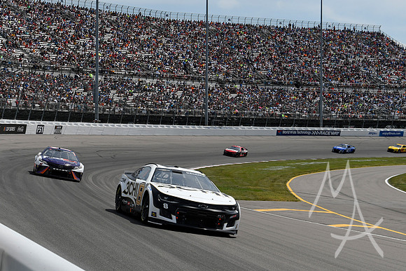 AUTO: JUN 05 NASCAR Cup Series Enjoy Illinois 300 Presented by TicketSmarter