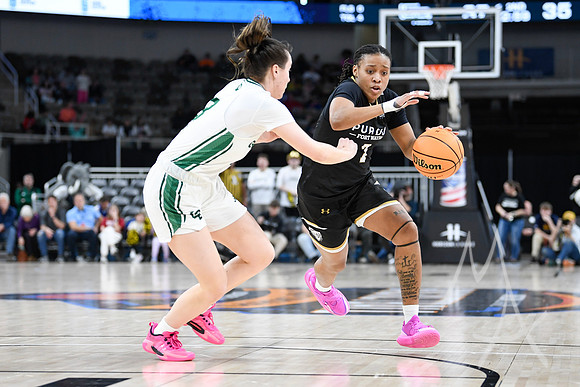 COLLEGE BASKETBALL: MAR 11 Women's Horizon League Championship Green Bay vs Fort Wayne